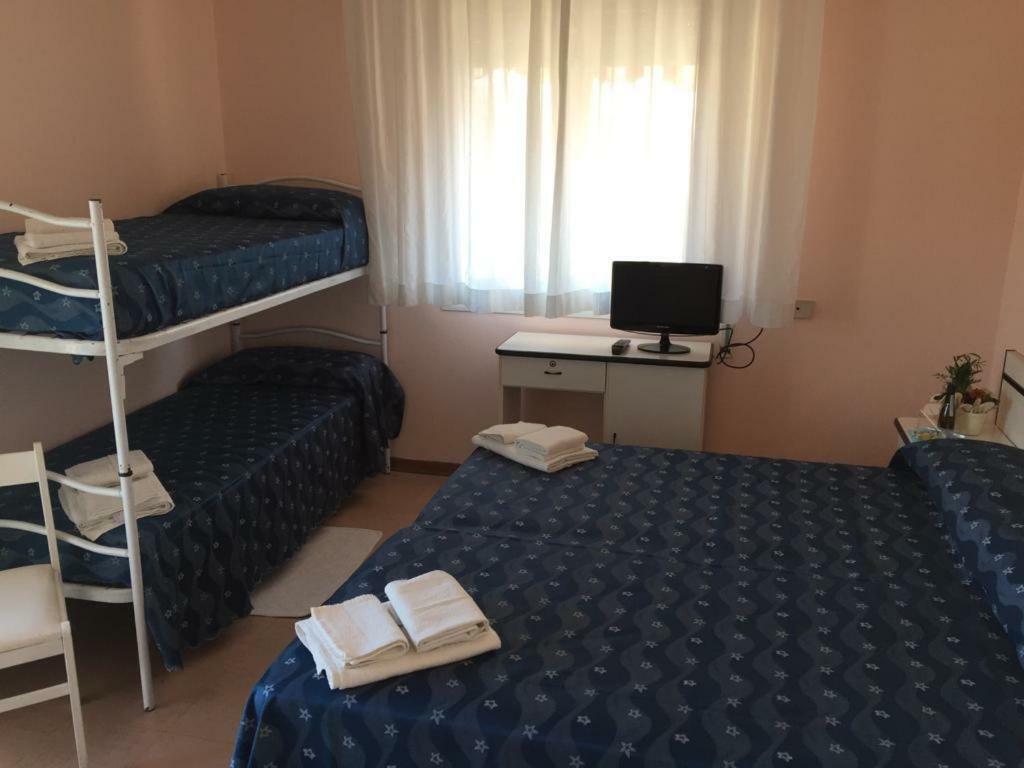 Hotel Ville De Paris Riccione Eksteriør billede
