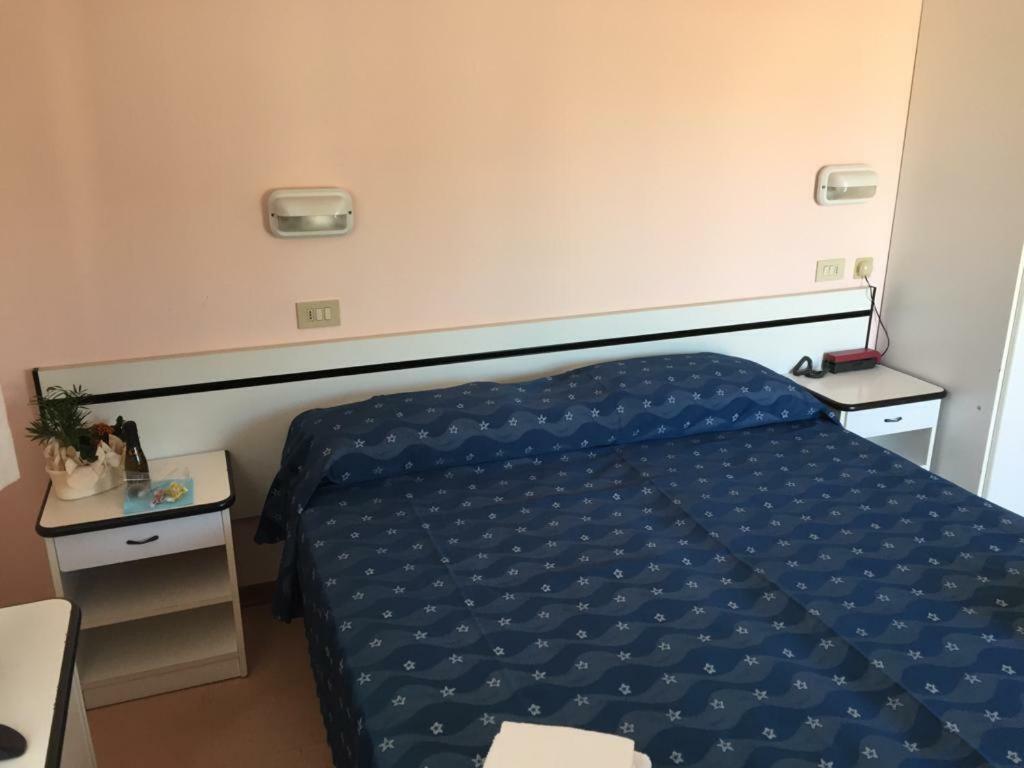 Hotel Ville De Paris Riccione Eksteriør billede