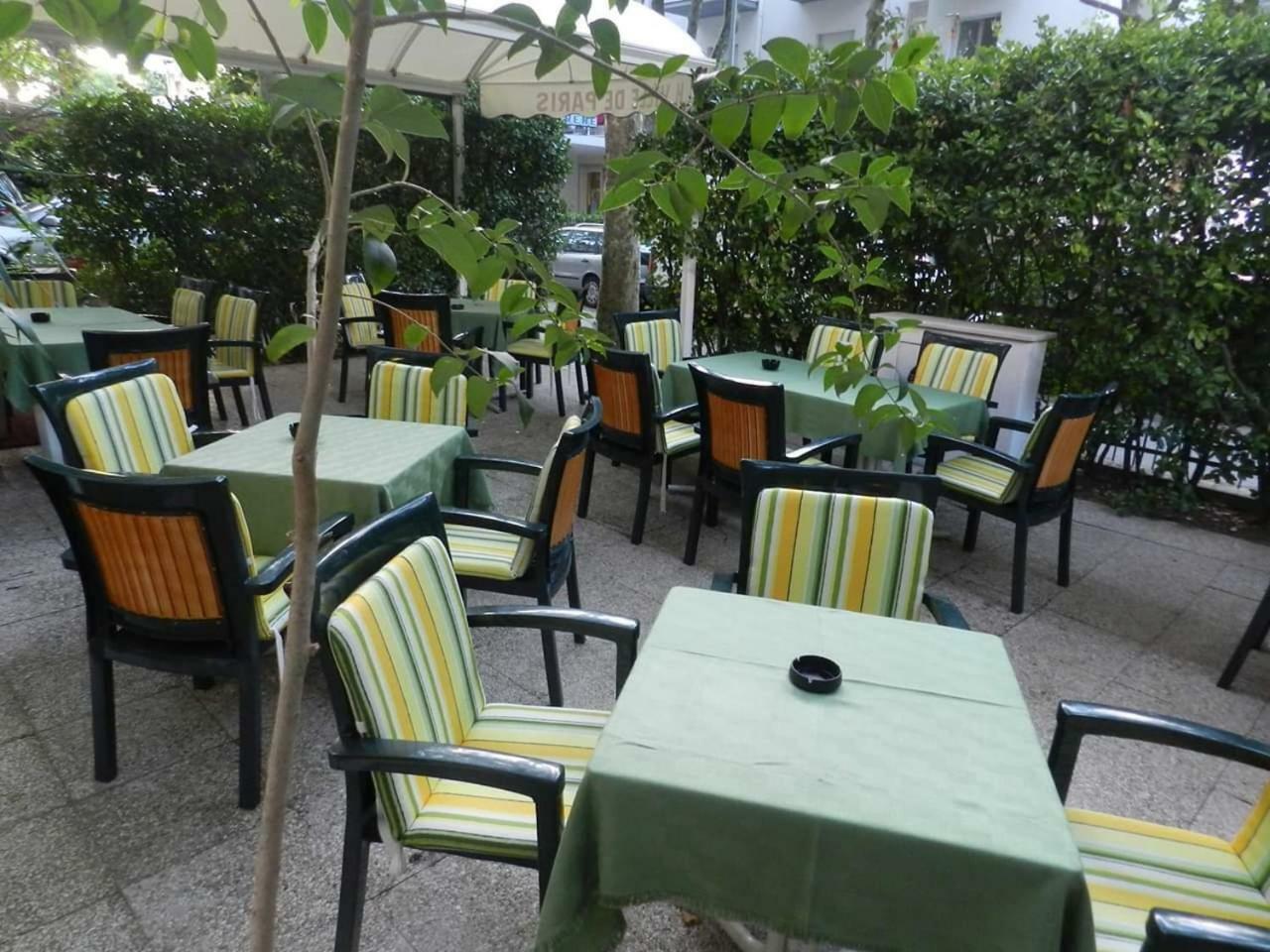 Hotel Ville De Paris Riccione Eksteriør billede