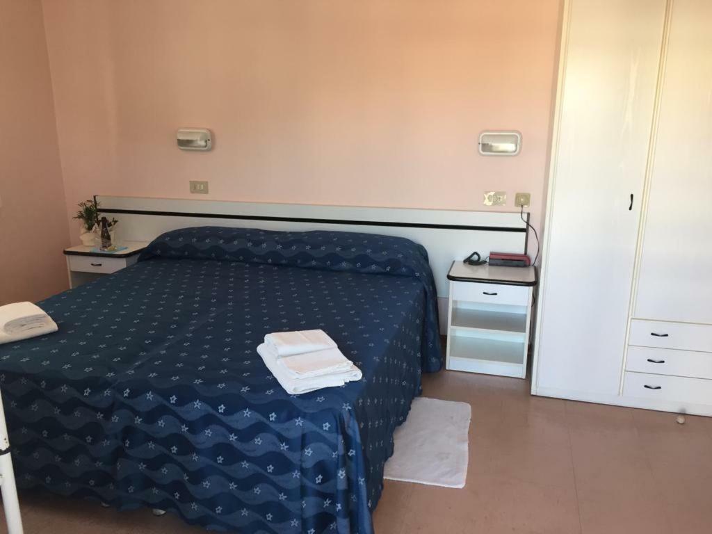 Hotel Ville De Paris Riccione Eksteriør billede