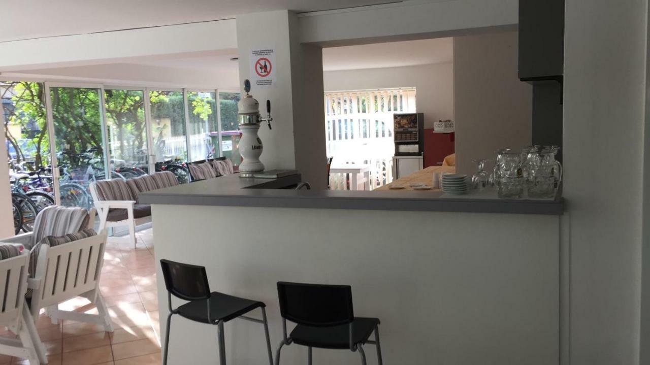 Hotel Ville De Paris Riccione Eksteriør billede