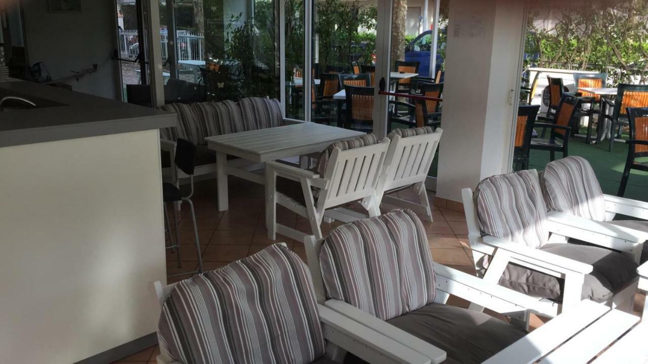 Hotel Ville De Paris Riccione Eksteriør billede